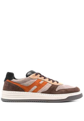 Hogan H630 logo-patch sneakers - Braun