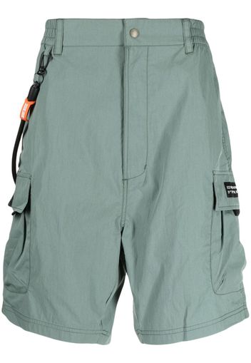 izzue Sport-Shorts mit aufgesetzten Taschen - Grün