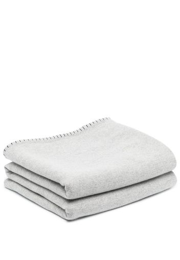 Johnstons of Elgin two-tone wool-cashmere blend blanket - Silber