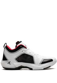 Jordan Air Jordan 37 Low "Siren Red" sneakers - Weiß