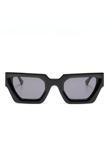 Kuboraum cat-eye frame sunglasses - Schwarz