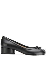 Maison Margiela Pumps mit Tabi-Kappe - Schwarz