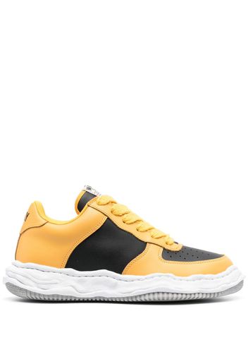 Maison Mihara Yasuhiro chunky low-top trainers - Gelb