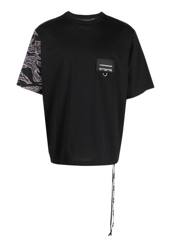 Mastermind World camouflage-print short-sleeved T-shirt - Schwarz