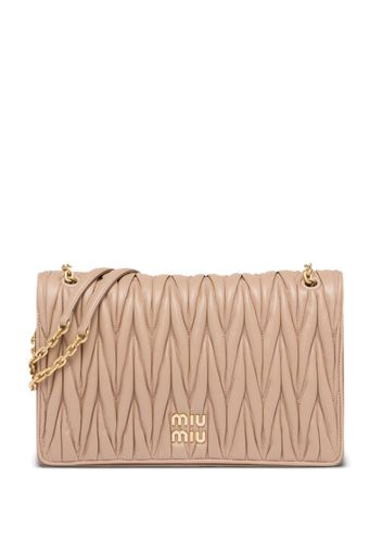 Miu Miu Schultertasche aus Matelasse-Leder - Nude