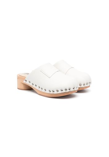 MM6 Maison Margiela Kids studded leather clogs - Nude