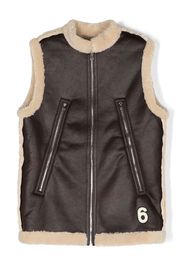 MM6 Maison Margiela Kids TEEN shearling-trim faux-leather gilet - Braun