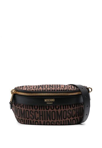 Moschino Gürteltasche mit Jacquard-Logo - Braun