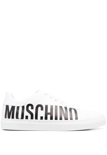 Moschino logo-lettering lace-up sneakers - Weiß