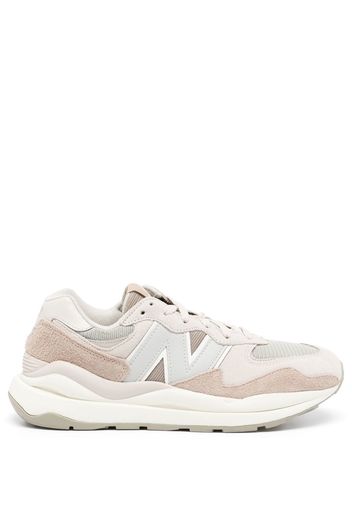 New Balance 54/70 logo-patch lace-up trainers - Weiß