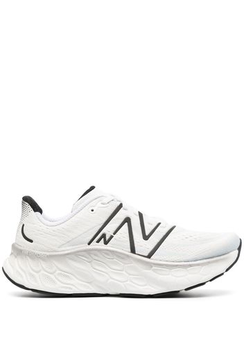 New Balance Fresh Foam X More v4 sneakers - Weiß