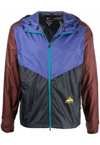 Nike Windrunner Windbreaker in Colour-Block-Optik - Schwarz