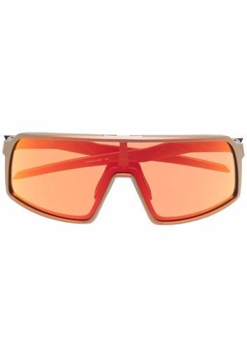 Oakley Sutro Shield-Sonnenbrille - Gold