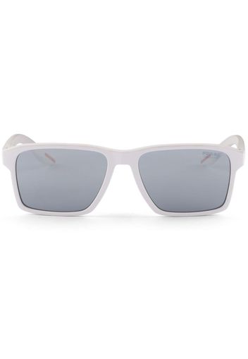 Prada Eyewear Eckige Sonnenbrille mit Logo-Print - Weiß