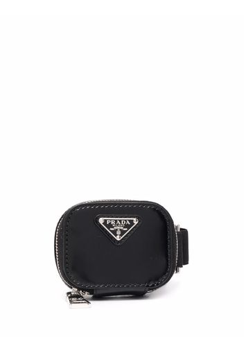 Prada triangle logo-patch zipped wrist pouch - Schwarz