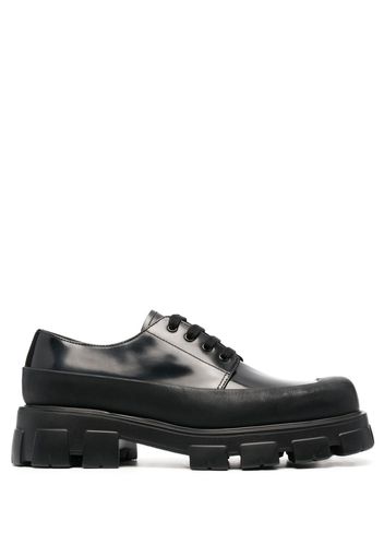 Prada brushed leather derby shoes - Schwarz