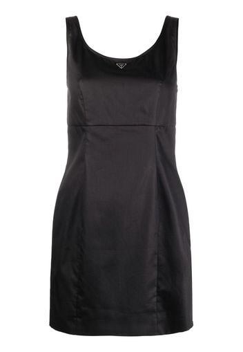 Prada logo-plaque shift dress - Schwarz