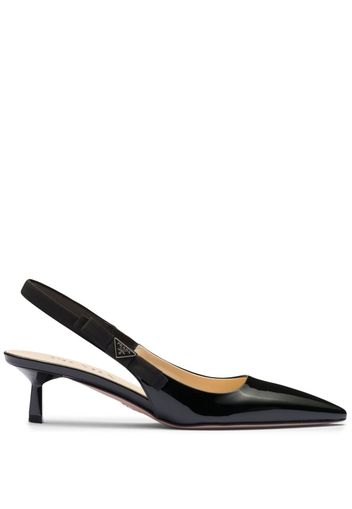 Prada Pumps aus Lackleder - Schwarz