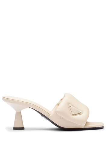 Prada logo-plaque padded mules - Nude