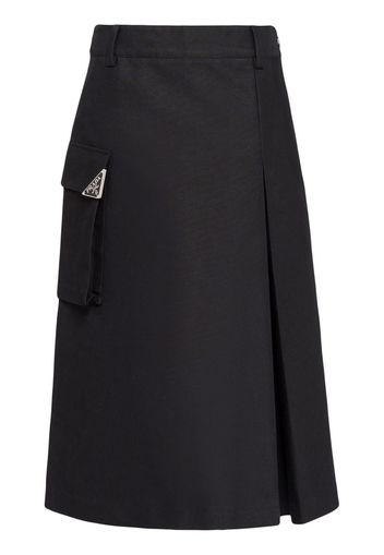 Prada triangle-logo midi cargo skirt - Schwarz