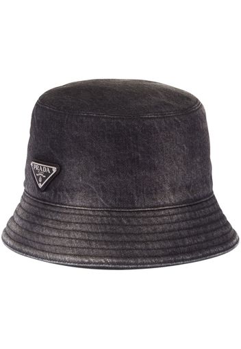 Prada logo-plaque denim bucket hat - Schwarz