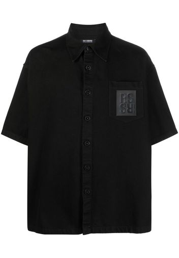 Raf Simons logo-patch short-sleeve shirt - Schwarz