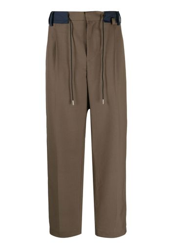 sacai drawstring-fastening waist trousers - Grün