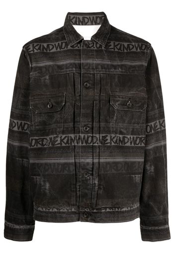 sacai graphic-print distressed denim jacket - Schwarz