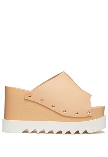 Stella McCartney Elyse studded wedge sandals - Nude