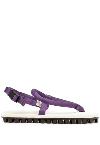 Suicoke Gut Sandalen mit Zehensteg - Violett