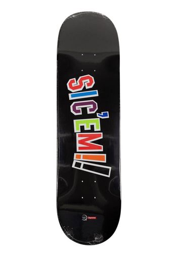 SUPREME x WTAPS Sic'em! skateboard deck - Schwarz