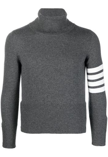 Thom Browne CLASSIC TURTLE NECK PULL OVER WITH WHITE 4-BAR STRIPE IN CASHMERE - Grau