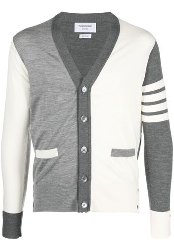 Thom Browne Cardigan in Colour-Block-Optik - 982 TONAL GREY