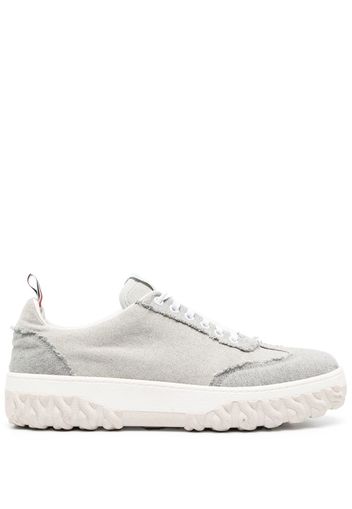 Thom Browne low-top frayed sneakers - Grau