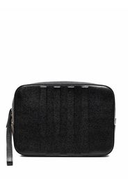 Thom Browne WASH BAG W/ DEBOSSED 4BAR & WRISLET IN PEBBLE GRAIN LEATHER - L25, H18, W10 - Schwarz