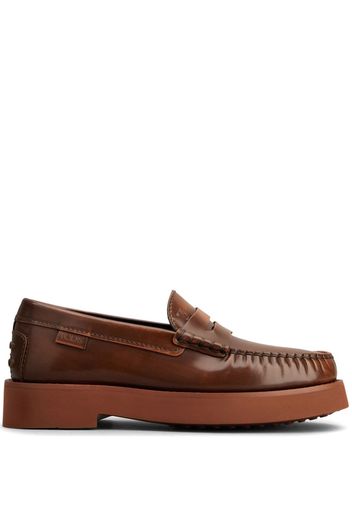 Tod's Loafer mit mandelförmiger Kappe - Braun