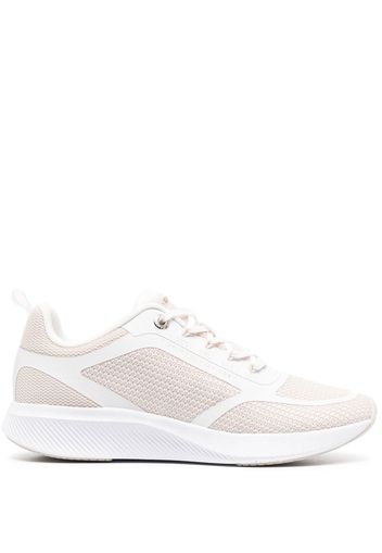 Tommy Hilfiger logo-print mesh sneakers - Nude