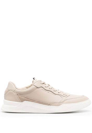 Tommy Hilfiger debossed-logo leather sneakers - Nude