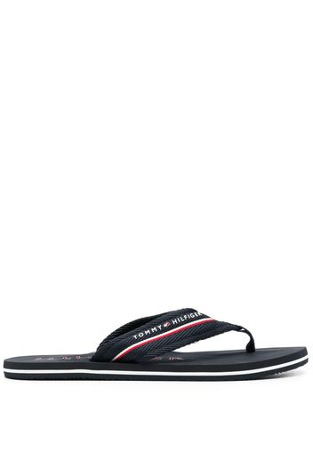 Tommy Hilfiger logo-print striped flip flops - Blau