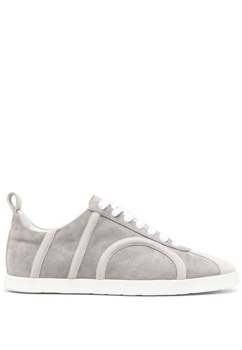 Totême Sneakers mit Monogramm - Grau