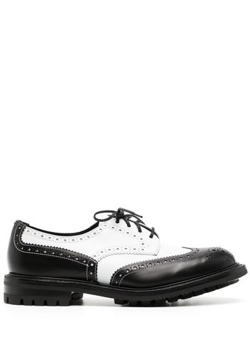 Tricker's two-tone lace-up leather brogues - Schwarz