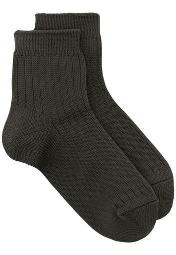 UNDERCOVER logo-print ribbed-knit socks - Grün