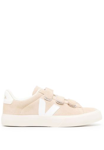 VEJA touch-strap low-top sneakers - Braun