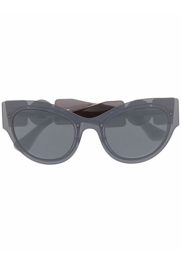 Versace Eyewear Cat-Eye-Sonnenbrille mit Medusa-Schild - Grau