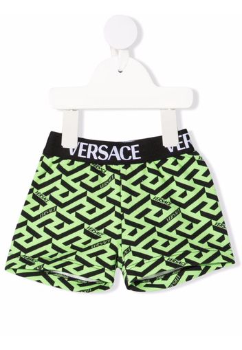 Versace Kids Greca print shorts - Grün