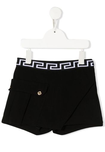 Versace Kids Greca asymmetric layered-look shorts - Schwarz