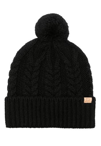 Woolrich logo-patch cable-knit beanie - Schwarz