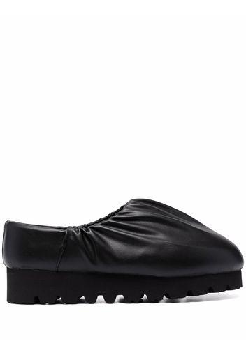 yume yume Camp Shoe ruched mules - Schwarz