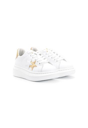 star patch low-top sneakers