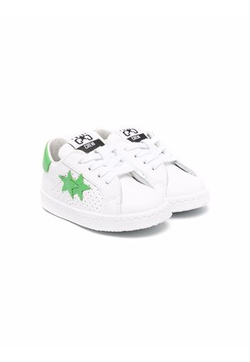 2 Star Kids star-patch low-top sneakers - Bianco